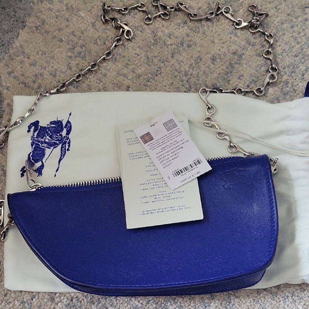 Burberry Blue Crossbody Bag with Elegant Design